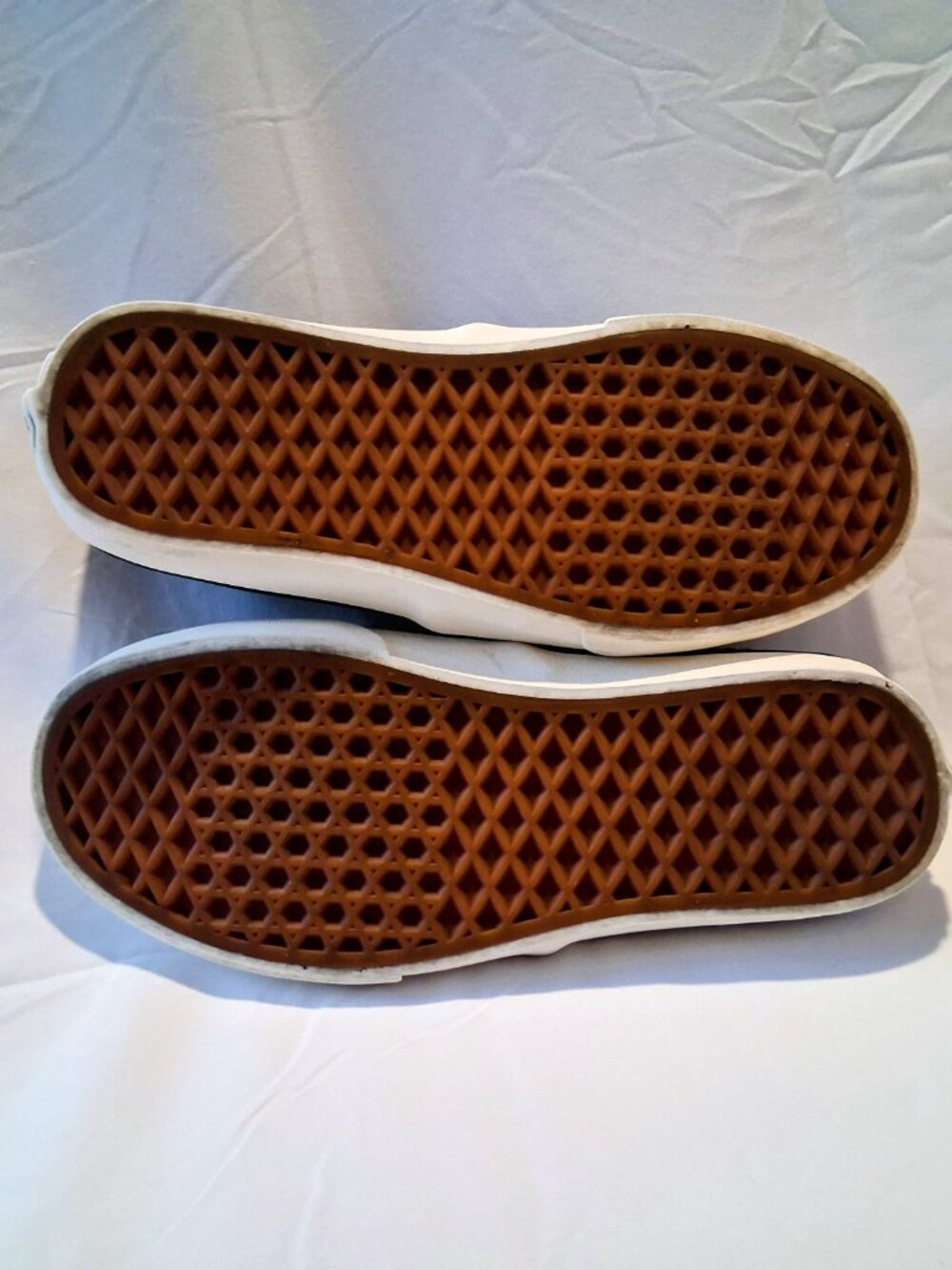 Vans Slip-on UltraCush Canvas Leapard Print Skate Shoe. - Picture 5 of 10